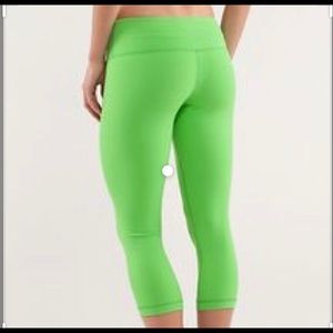 Lululemon capris